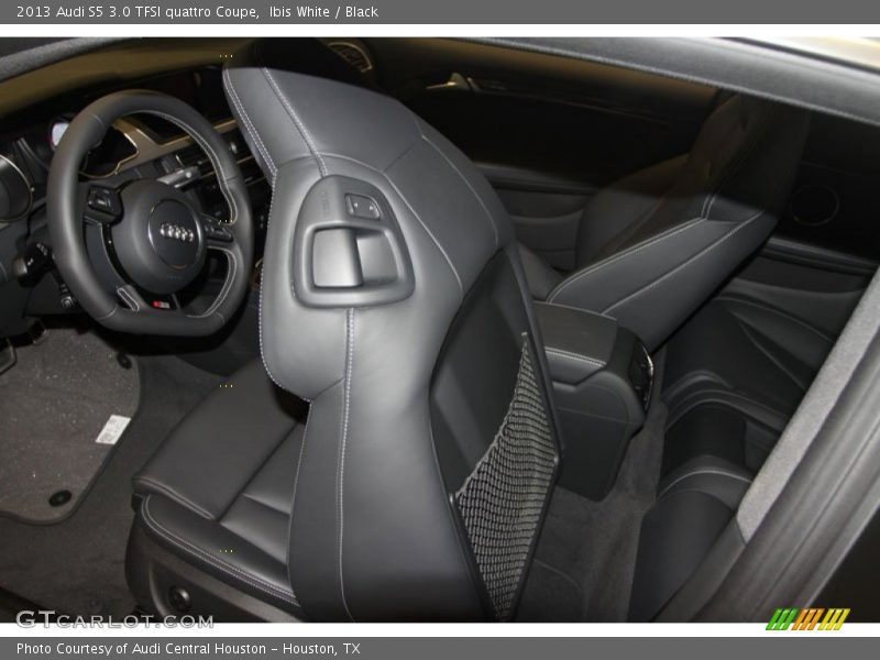 Ibis White / Black 2013 Audi S5 3.0 TFSI quattro Coupe