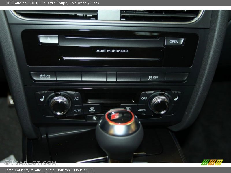 Ibis White / Black 2013 Audi S5 3.0 TFSI quattro Coupe