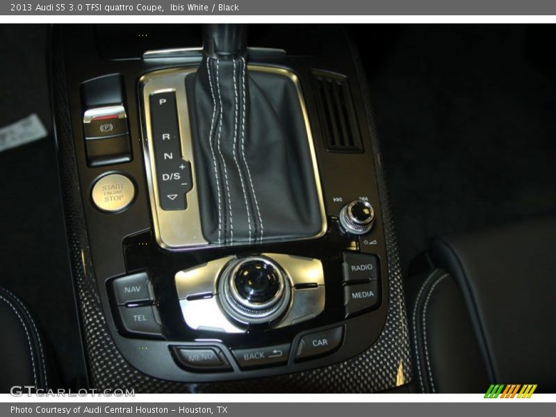 Controls of 2013 S5 3.0 TFSI quattro Coupe