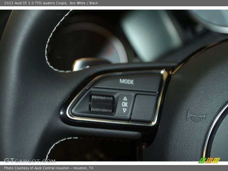 Ibis White / Black 2013 Audi S5 3.0 TFSI quattro Coupe