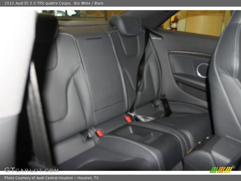 Ibis White / Black 2013 Audi S5 3.0 TFSI quattro Coupe