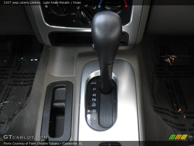 Light Khaki Metallic / Khaki 2007 Jeep Liberty Limited