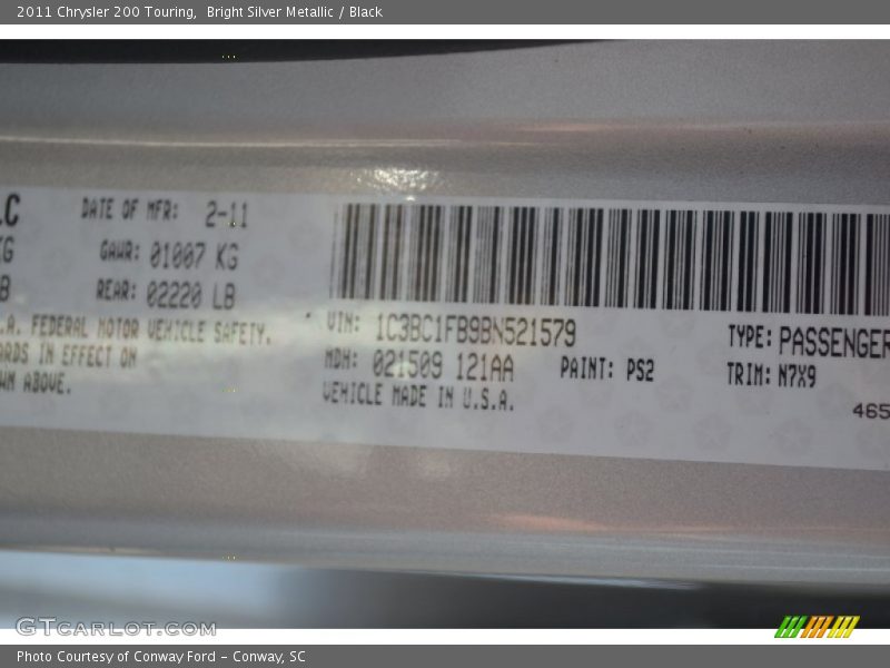 Bright Silver Metallic / Black 2011 Chrysler 200 Touring