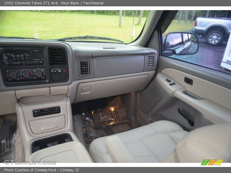 Onyx Black / Tan/Neutral 2002 Chevrolet Tahoe Z71 4x4