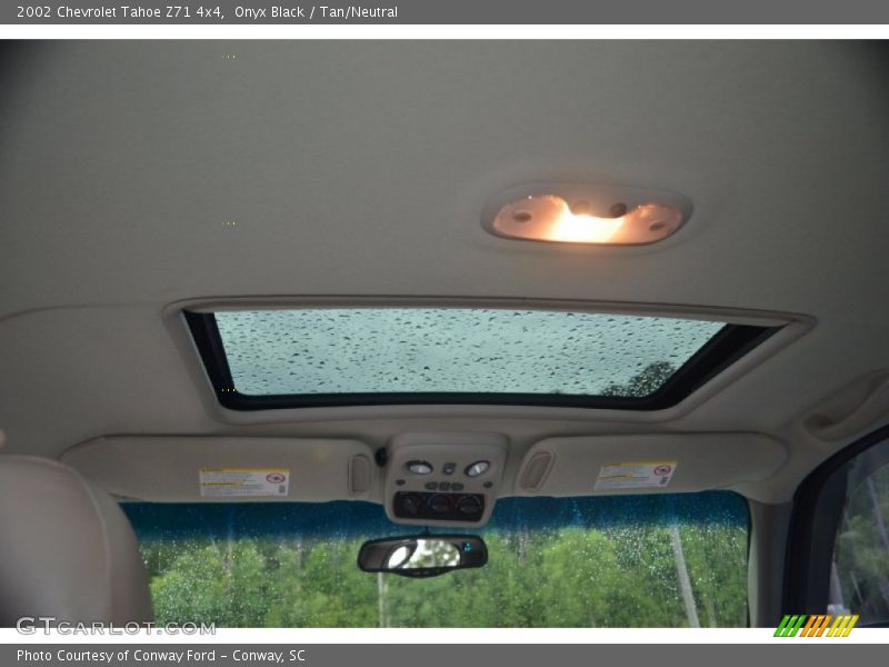 Onyx Black / Tan/Neutral 2002 Chevrolet Tahoe Z71 4x4