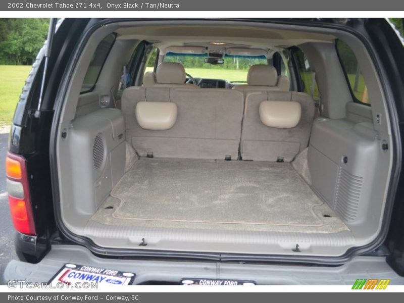 Onyx Black / Tan/Neutral 2002 Chevrolet Tahoe Z71 4x4