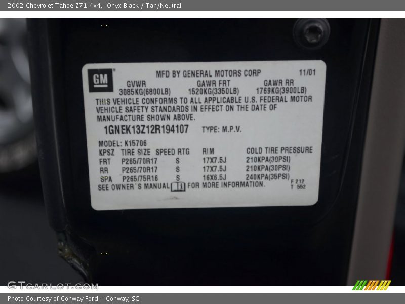 Onyx Black / Tan/Neutral 2002 Chevrolet Tahoe Z71 4x4