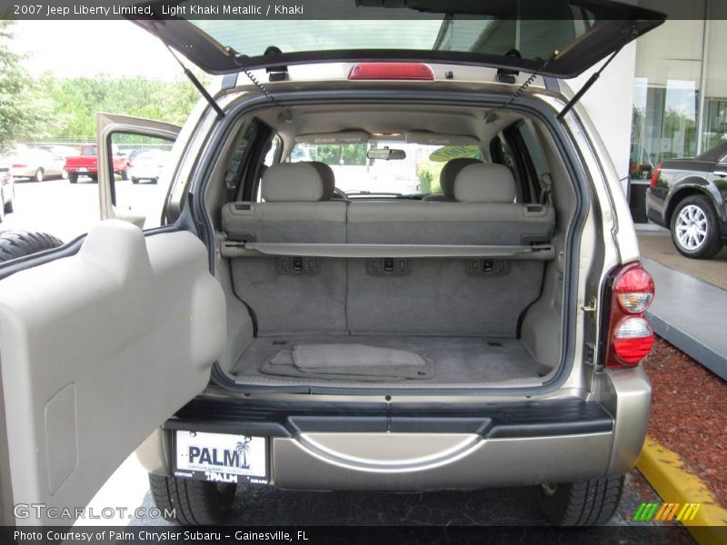 Light Khaki Metallic / Khaki 2007 Jeep Liberty Limited