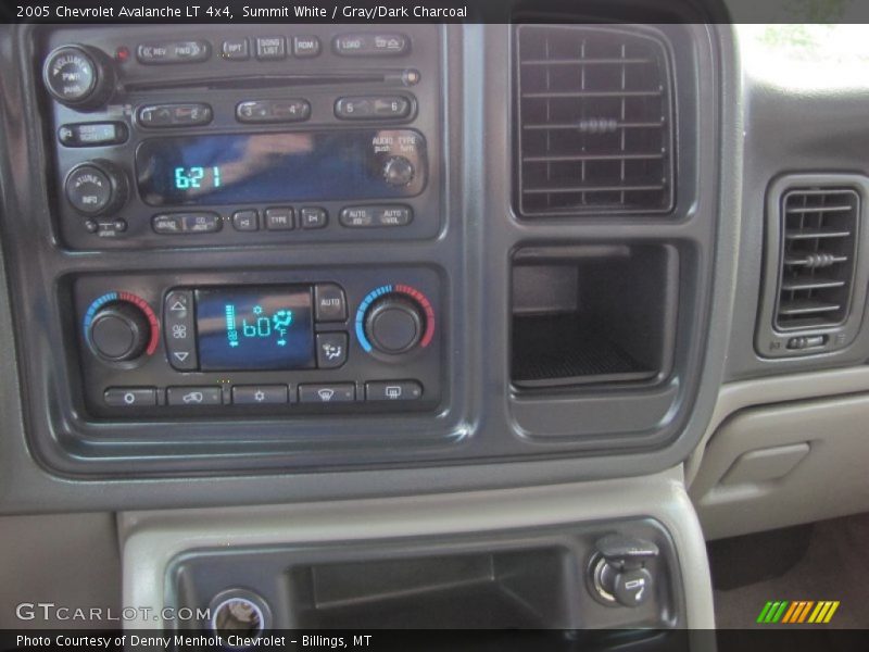 Summit White / Gray/Dark Charcoal 2005 Chevrolet Avalanche LT 4x4