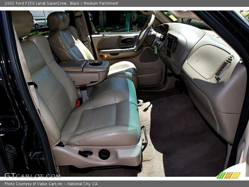 Black / Medium Parchment 2002 Ford F150 Lariat SuperCrew