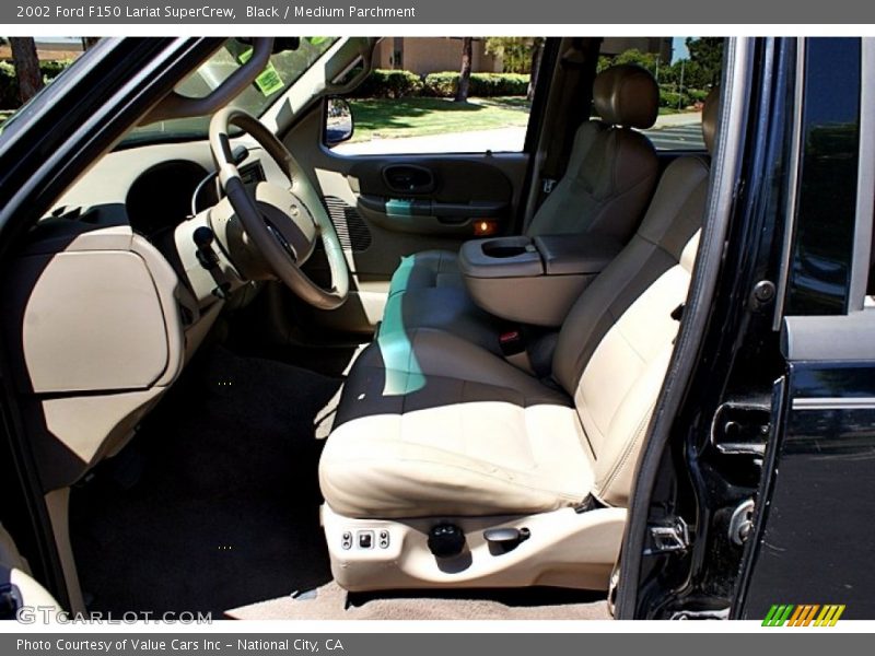 Black / Medium Parchment 2002 Ford F150 Lariat SuperCrew