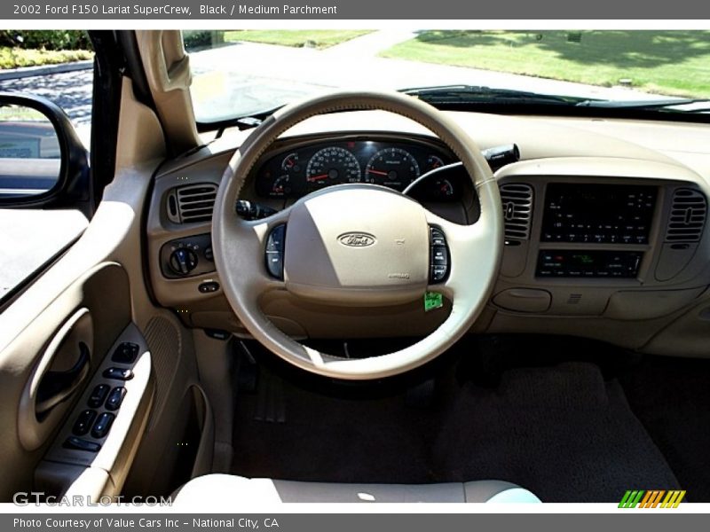 Black / Medium Parchment 2002 Ford F150 Lariat SuperCrew