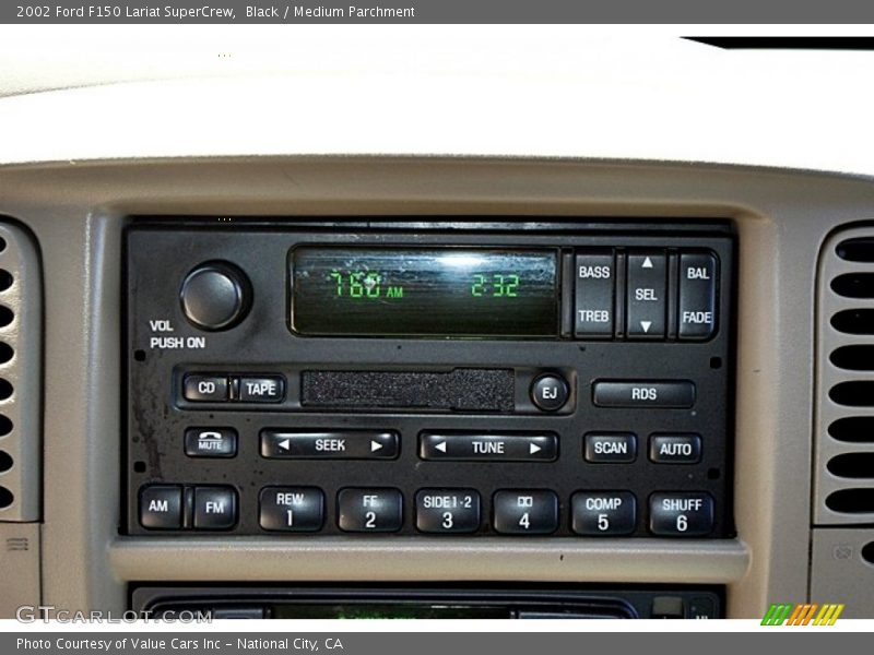 Black / Medium Parchment 2002 Ford F150 Lariat SuperCrew