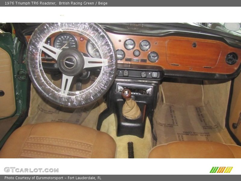 British Racing Green / Beige 1976 Triumph TR6 Roadster