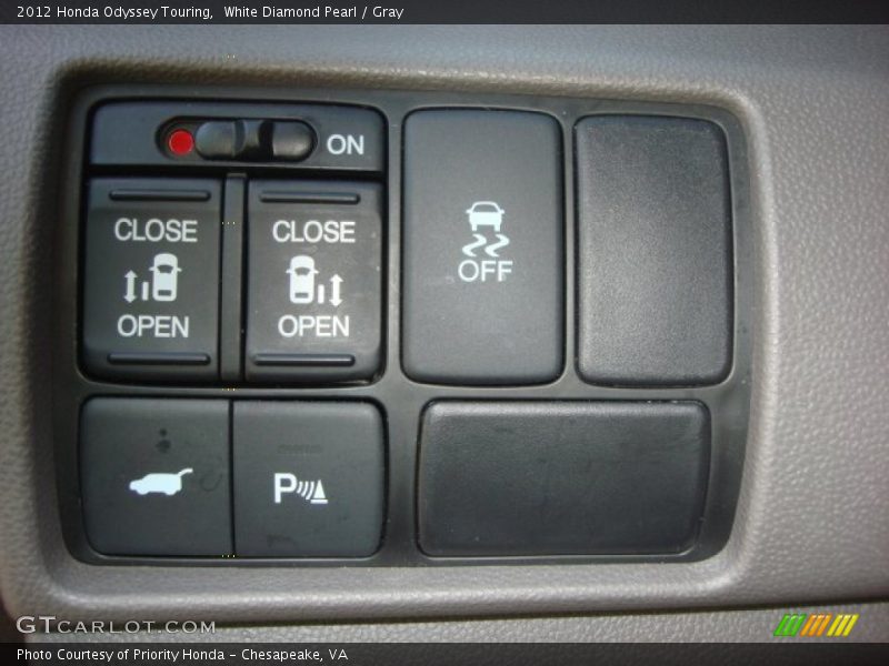 White Diamond Pearl / Gray 2012 Honda Odyssey Touring