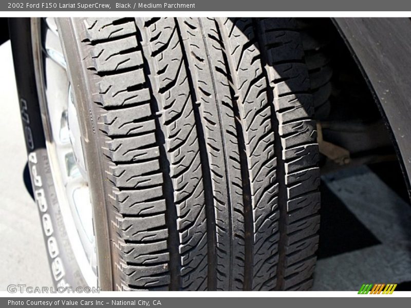 Black / Medium Parchment 2002 Ford F150 Lariat SuperCrew