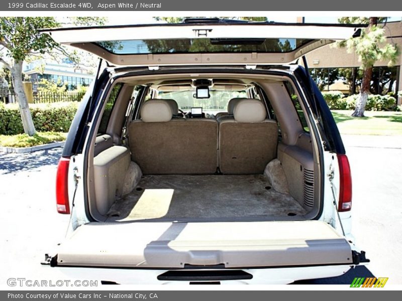 Aspen White / Neutral 1999 Cadillac Escalade 4WD