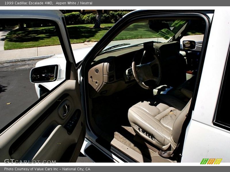 Aspen White / Neutral 1999 Cadillac Escalade 4WD