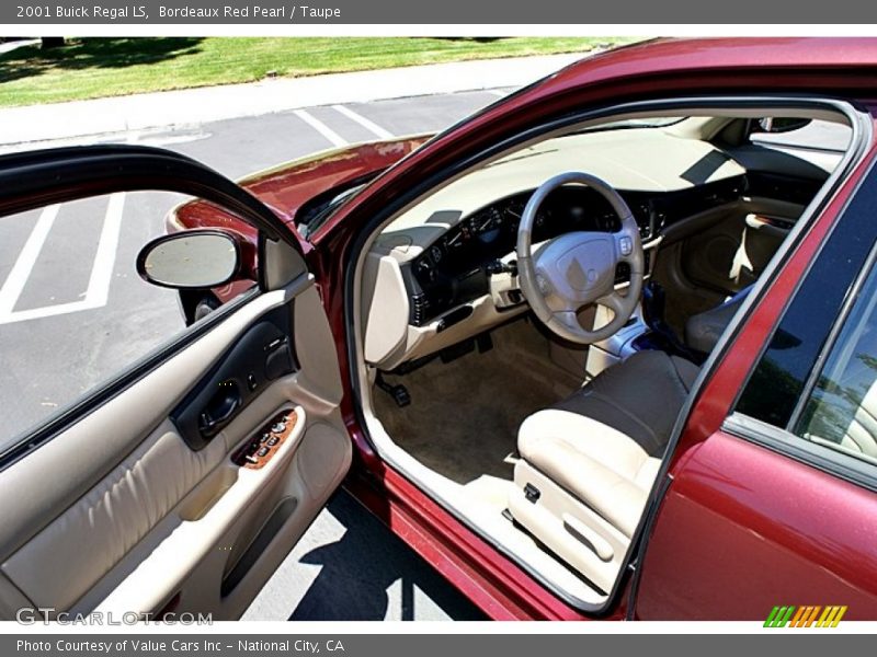 Bordeaux Red Pearl / Taupe 2001 Buick Regal LS
