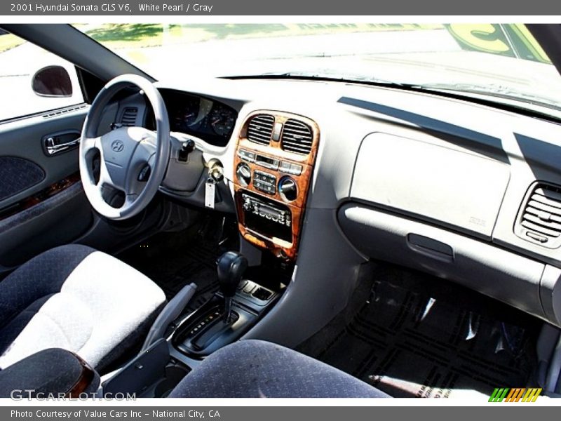 White Pearl / Gray 2001 Hyundai Sonata GLS V6