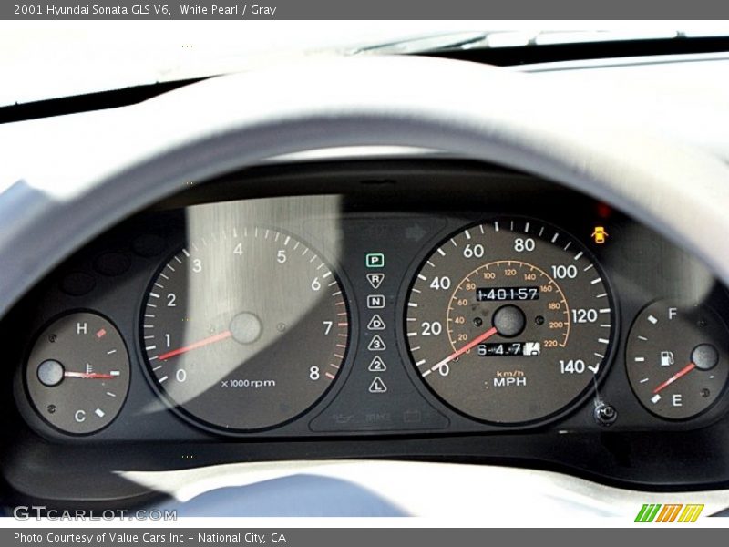 White Pearl / Gray 2001 Hyundai Sonata GLS V6