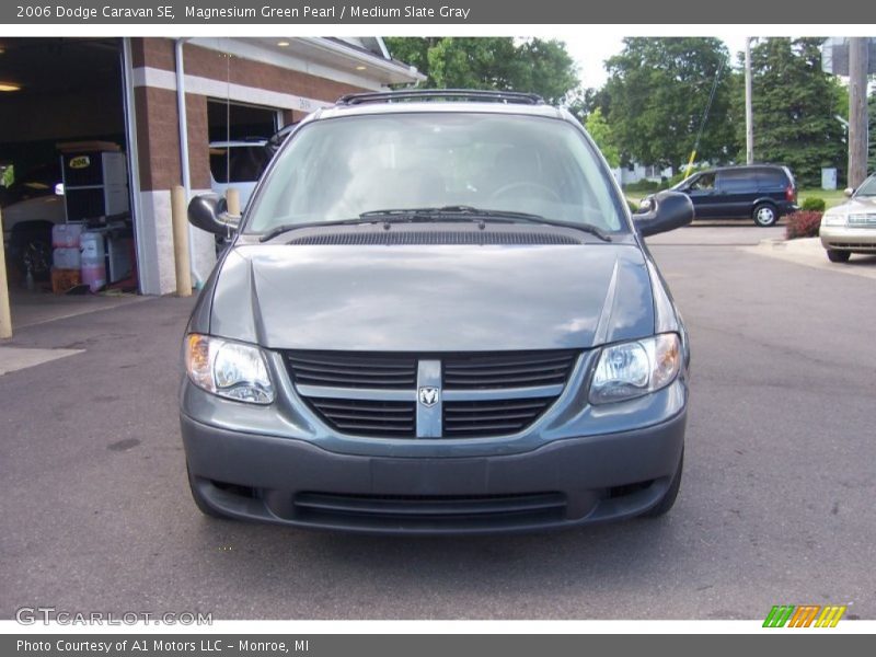 Magnesium Green Pearl / Medium Slate Gray 2006 Dodge Caravan SE