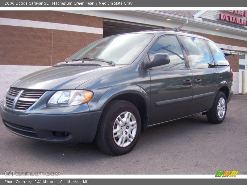 Magnesium Green Pearl / Medium Slate Gray 2006 Dodge Caravan SE