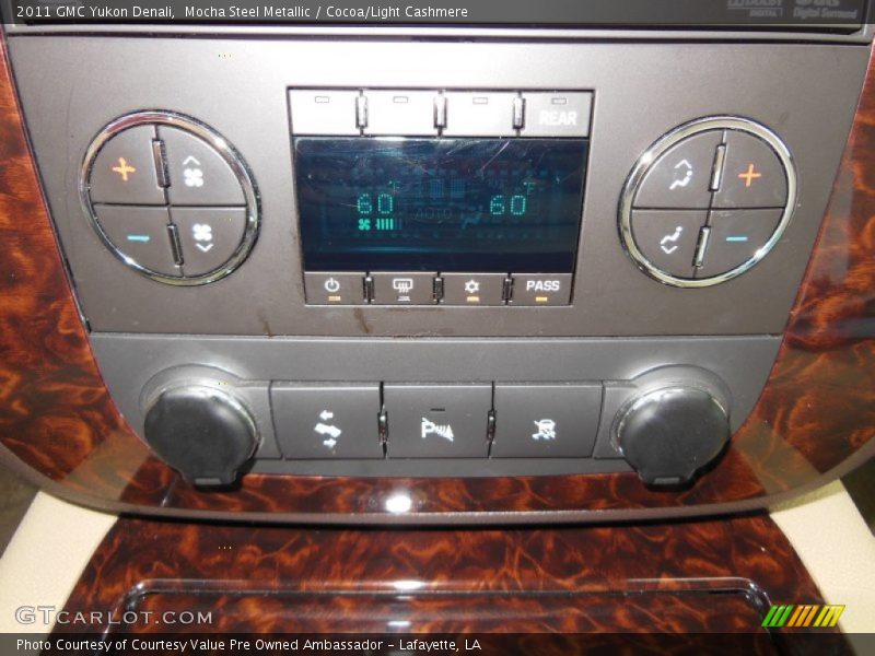 Mocha Steel Metallic / Cocoa/Light Cashmere 2011 GMC Yukon Denali