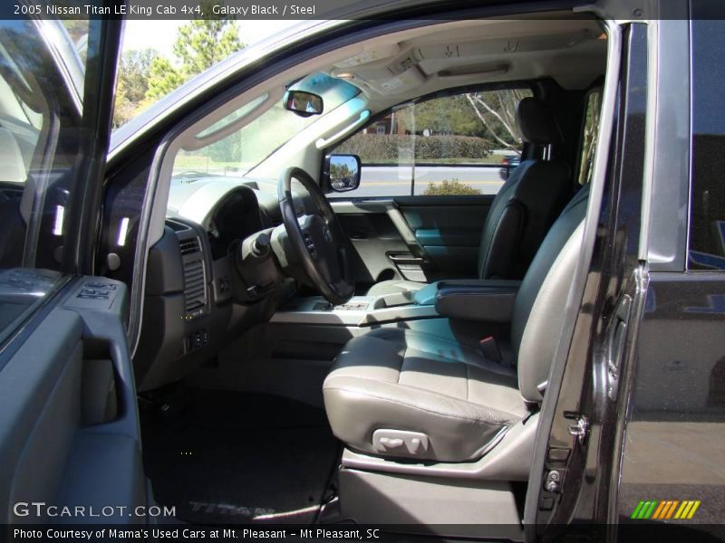 Galaxy Black / Steel 2005 Nissan Titan LE King Cab 4x4