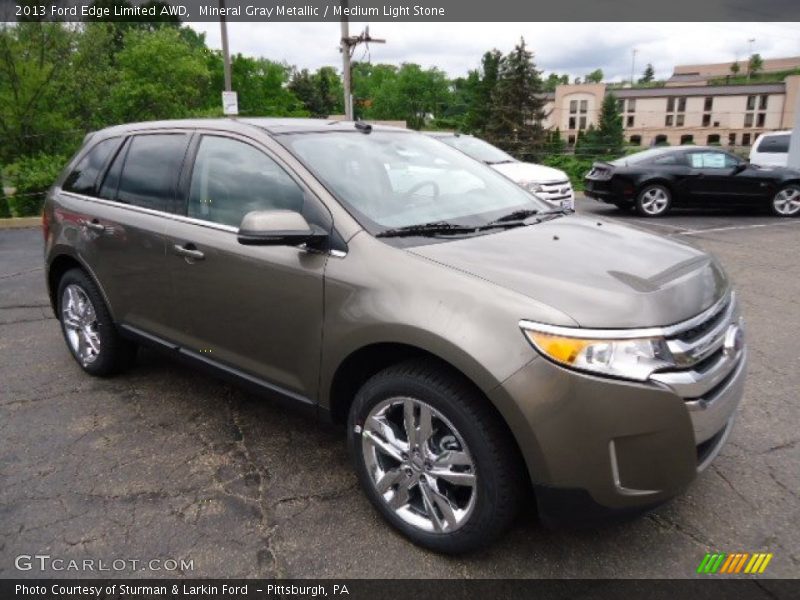 Front 3/4 View of 2013 Edge Limited AWD