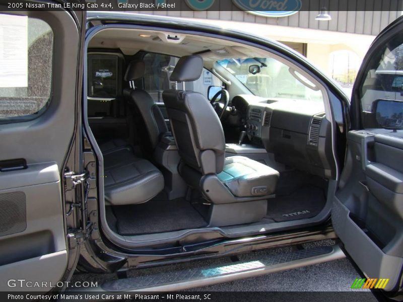 Galaxy Black / Steel 2005 Nissan Titan LE King Cab 4x4