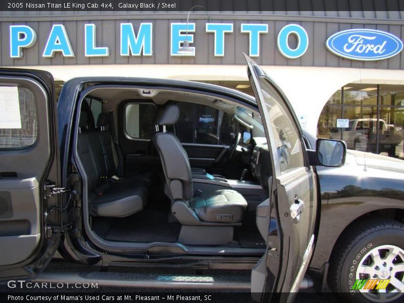 Galaxy Black / Steel 2005 Nissan Titan LE King Cab 4x4