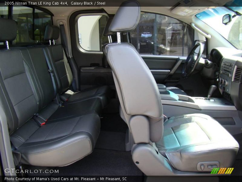 Galaxy Black / Steel 2005 Nissan Titan LE King Cab 4x4