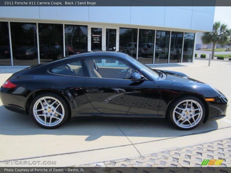 Black / Sand Beige 2011 Porsche 911 Carrera Coupe