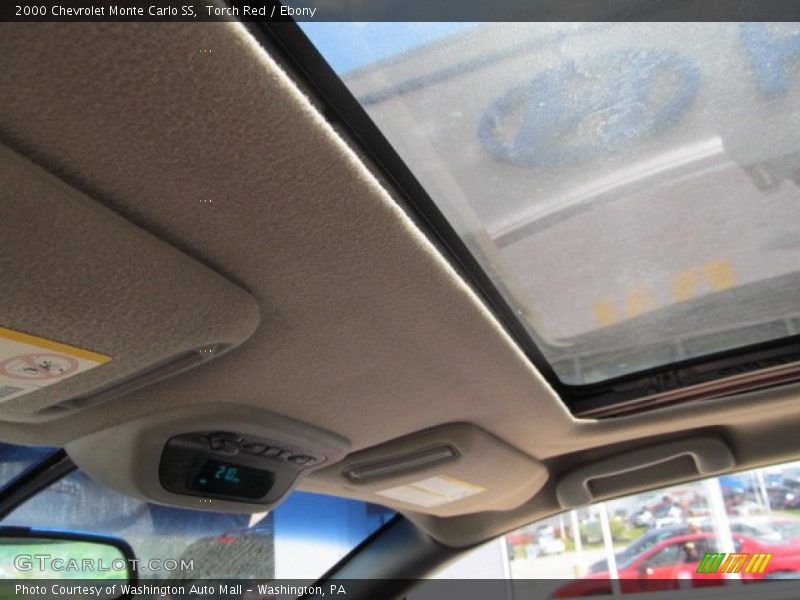 Torch Red / Ebony 2000 Chevrolet Monte Carlo SS