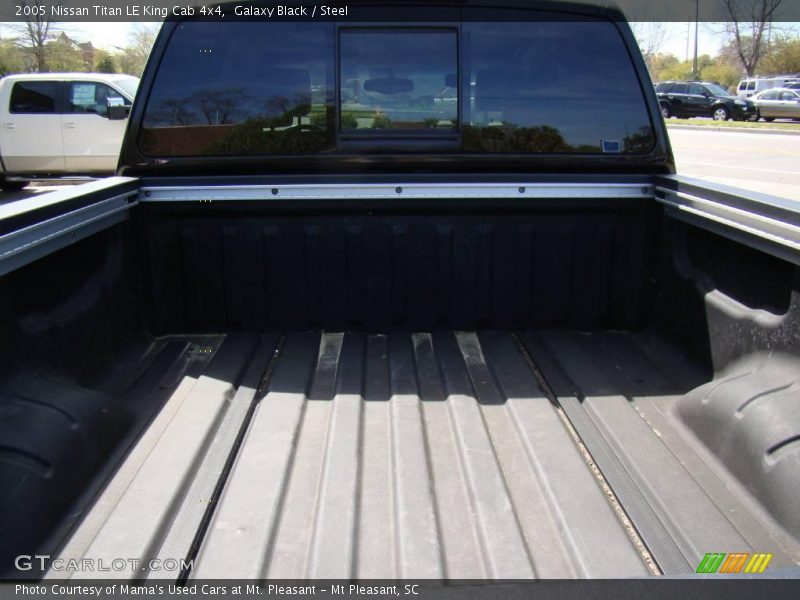 Galaxy Black / Steel 2005 Nissan Titan LE King Cab 4x4