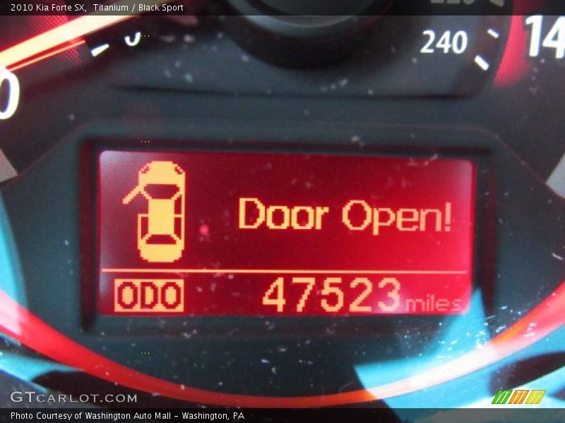 Titanium / Black Sport 2010 Kia Forte SX