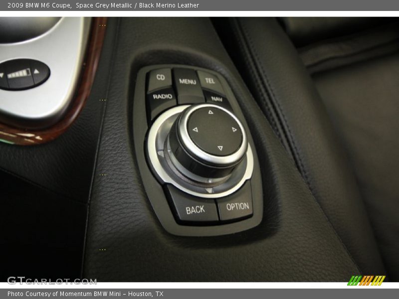 Controls of 2009 M6 Coupe