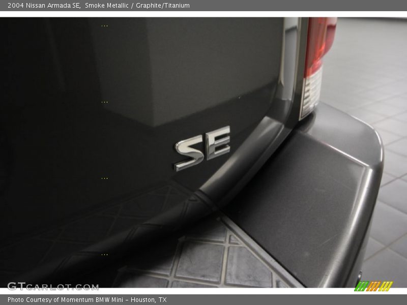 Smoke Metallic / Graphite/Titanium 2004 Nissan Armada SE