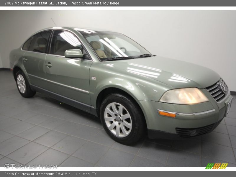 Fresco Green Metallic / Beige 2002 Volkswagen Passat GLS Sedan