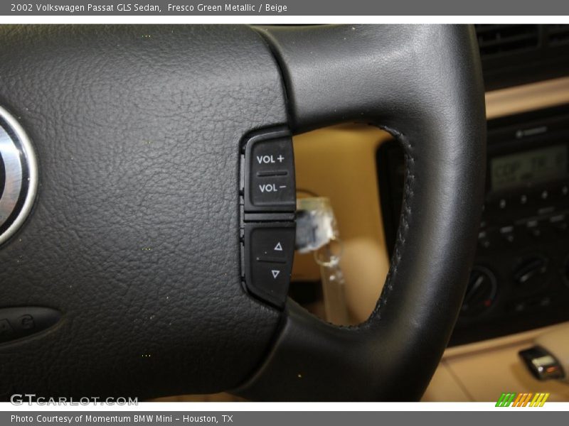 Fresco Green Metallic / Beige 2002 Volkswagen Passat GLS Sedan