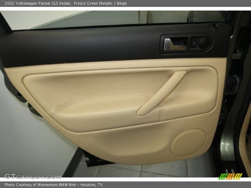 Fresco Green Metallic / Beige 2002 Volkswagen Passat GLS Sedan
