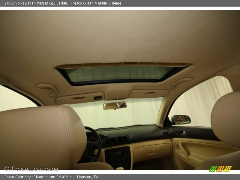 Fresco Green Metallic / Beige 2002 Volkswagen Passat GLS Sedan