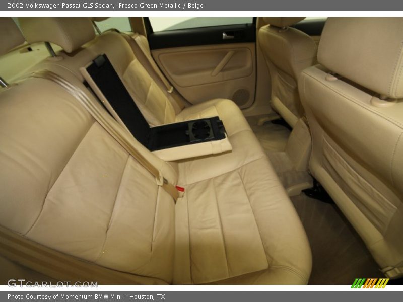 Fresco Green Metallic / Beige 2002 Volkswagen Passat GLS Sedan