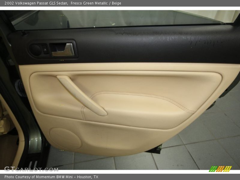 Fresco Green Metallic / Beige 2002 Volkswagen Passat GLS Sedan
