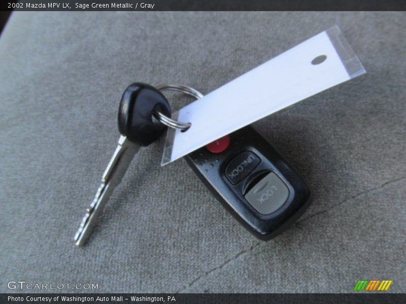 Keys of 2002 MPV LX