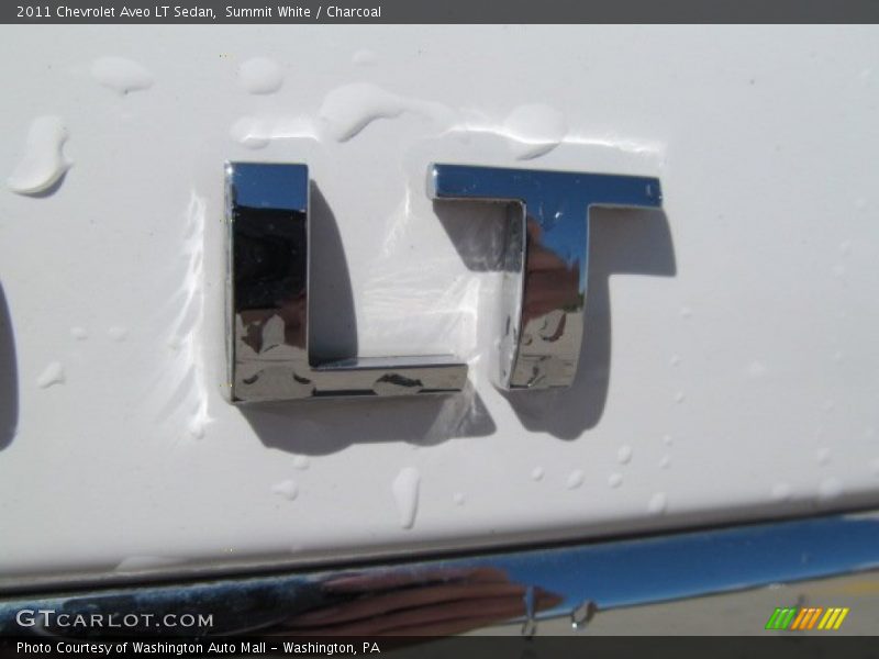 Summit White / Charcoal 2011 Chevrolet Aveo LT Sedan