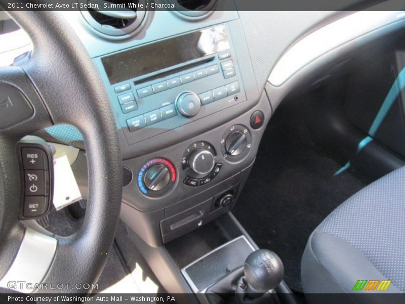 Summit White / Charcoal 2011 Chevrolet Aveo LT Sedan