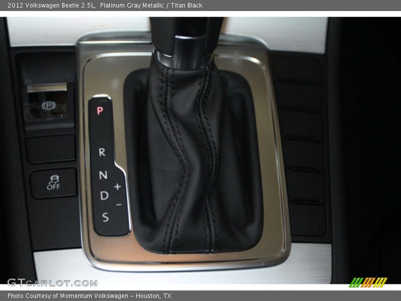 Platinum Gray Metallic / Titan Black 2012 Volkswagen Beetle 2.5L