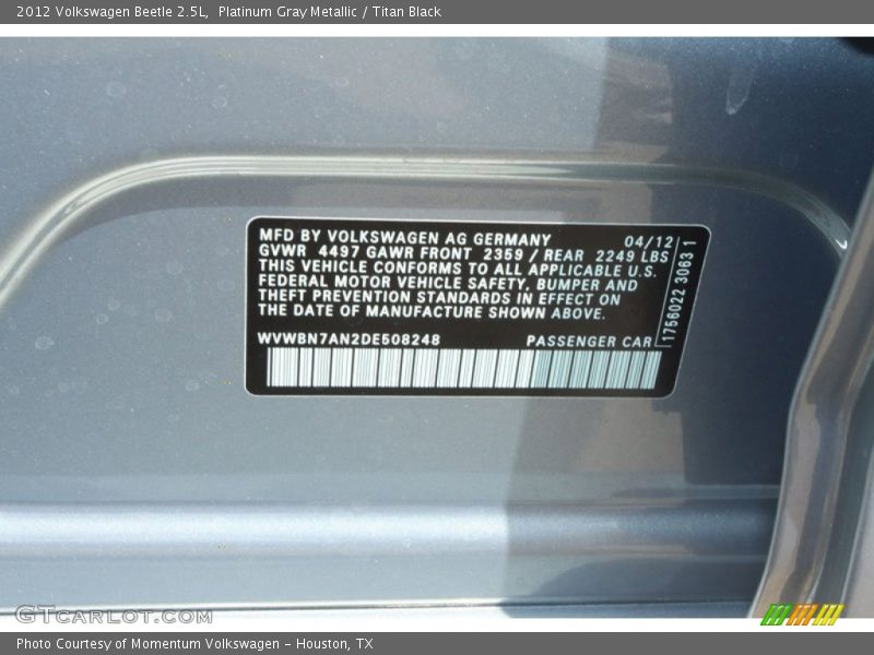 Platinum Gray Metallic / Titan Black 2012 Volkswagen Beetle 2.5L